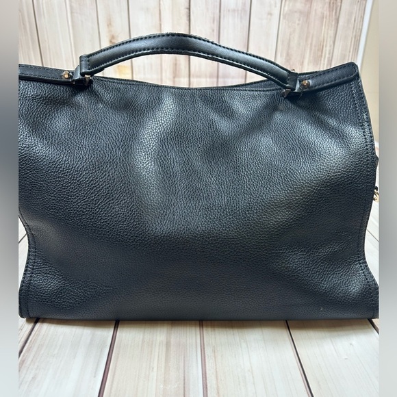 Giorgio Fiorelli Black Handbag with Elegant Gold Hardware - Picture 7 of 14